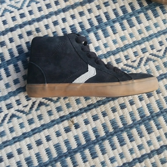 Next Direct Hightops - Picture 2 of 4